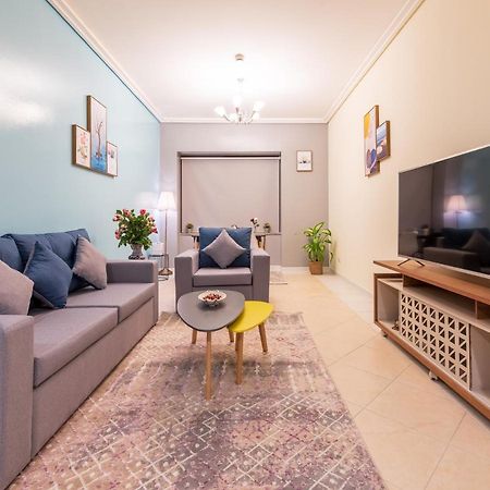 Trinity Holiday Homes - Sheikh Zayed Road Near To Financial Center Metro Station Dubai Luaran gambar