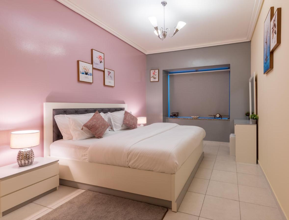 Trinity Holiday Homes - Sheikh Zayed Road Near To Financial Center Metro Station Dubai Luaran gambar