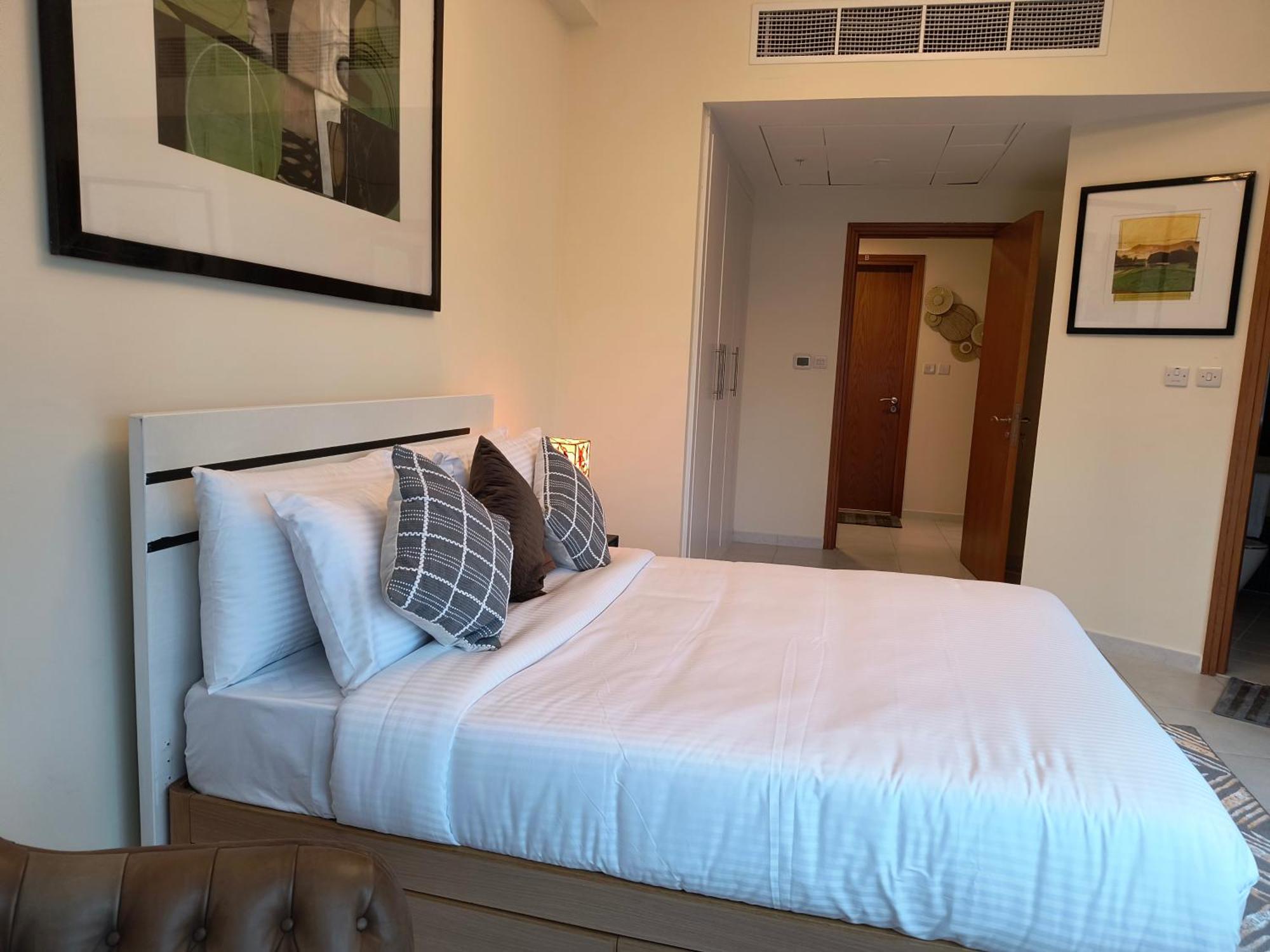 Trinity Holiday Homes - Sheikh Zayed Road Near To Financial Center Metro Station Dubai Luaran gambar