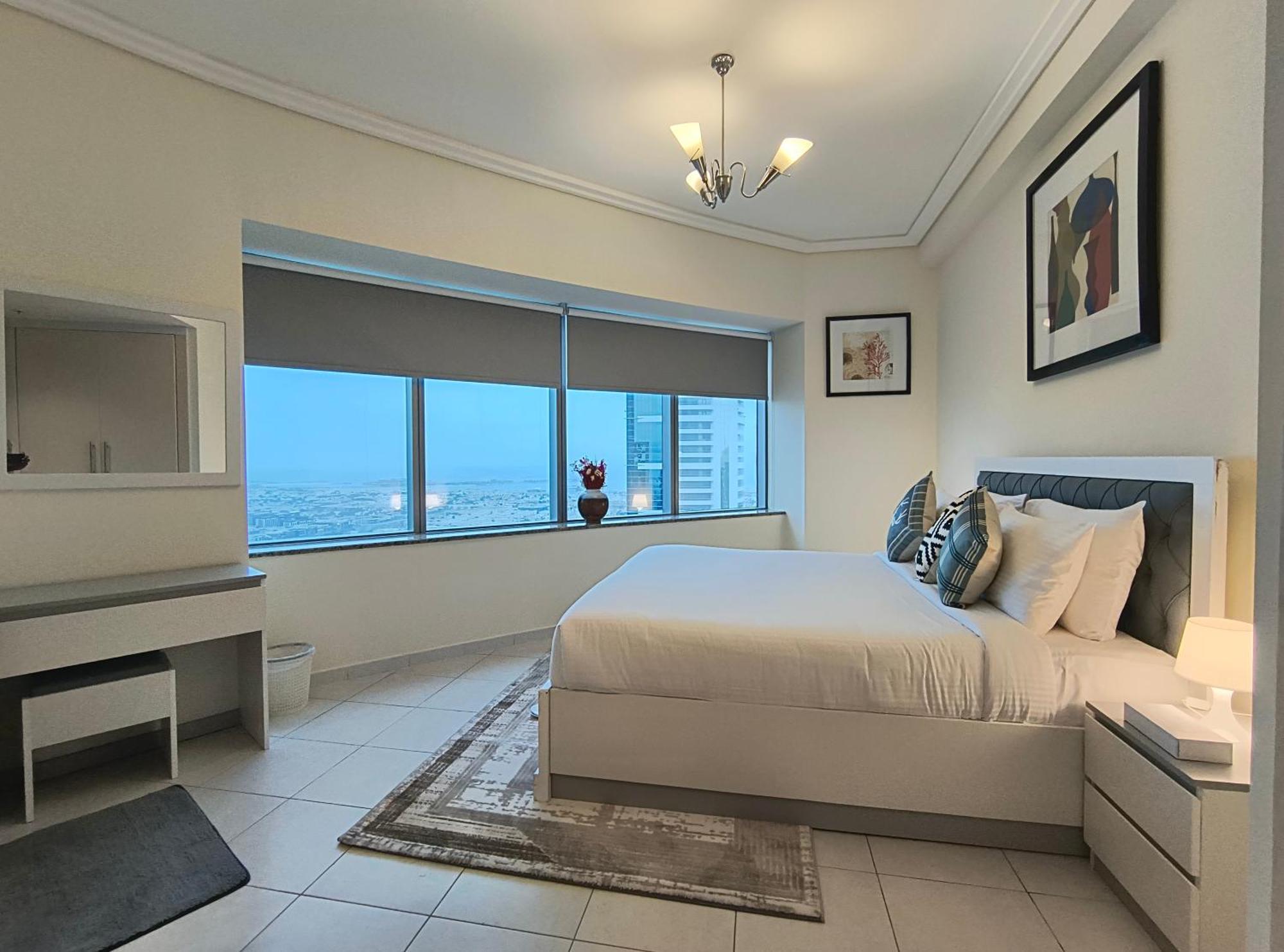 Trinity Holiday Homes - Sheikh Zayed Road Near To Financial Center Metro Station Dubai Luaran gambar