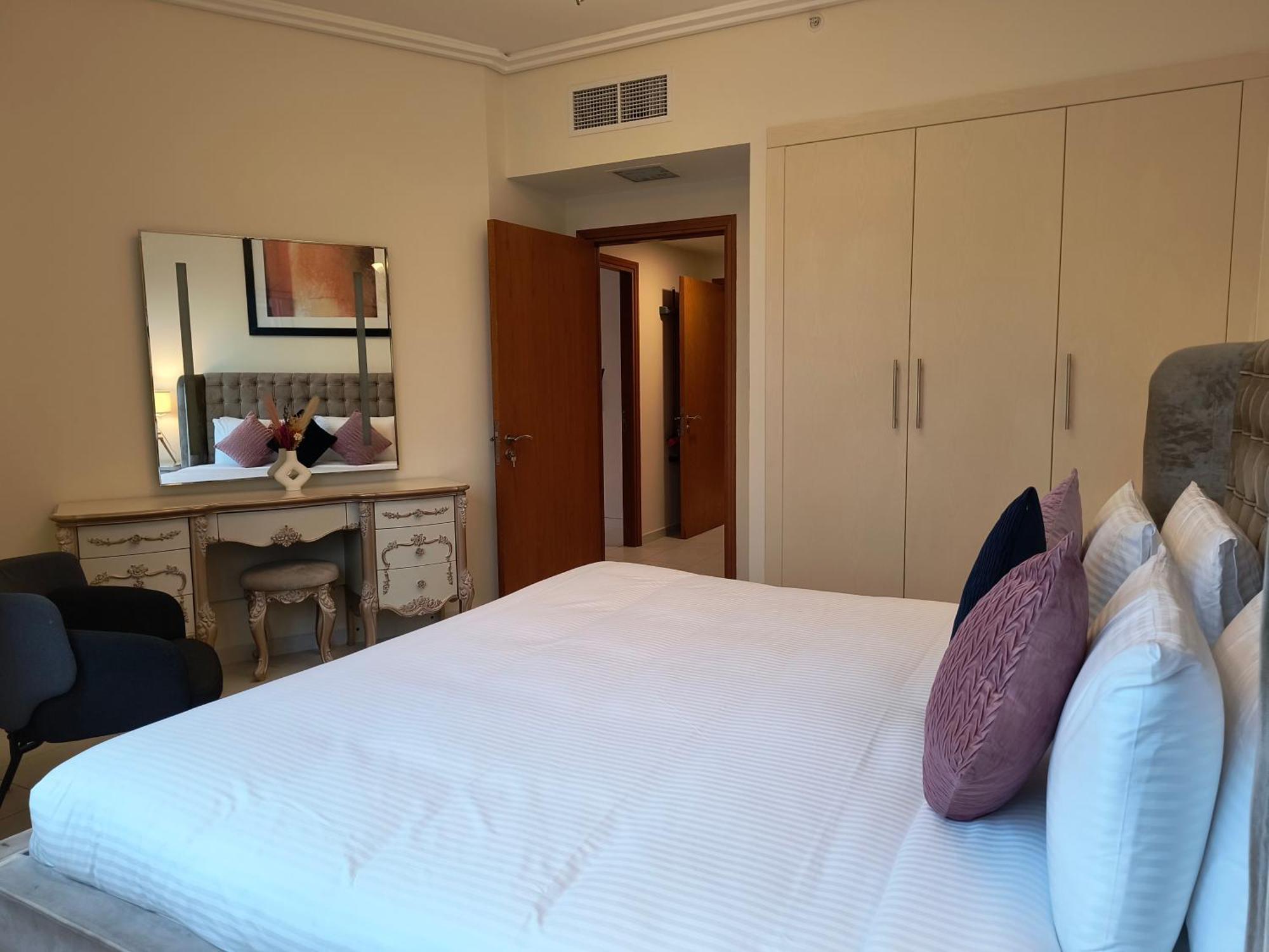 Trinity Holiday Homes - Sheikh Zayed Road Near To Financial Center Metro Station Dubai Luaran gambar