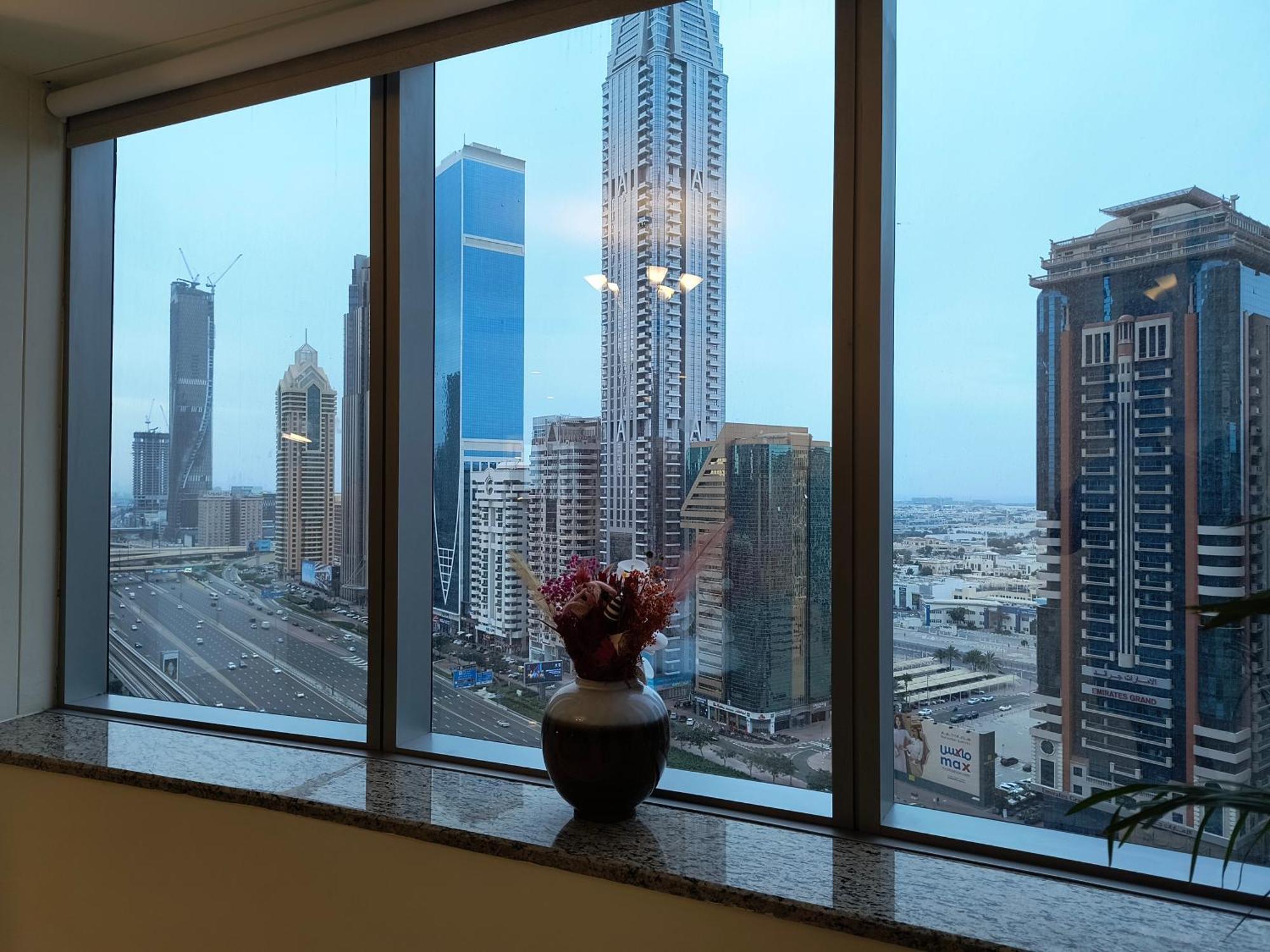 Trinity Holiday Homes - Sheikh Zayed Road Near To Financial Center Metro Station Dubai Luaran gambar