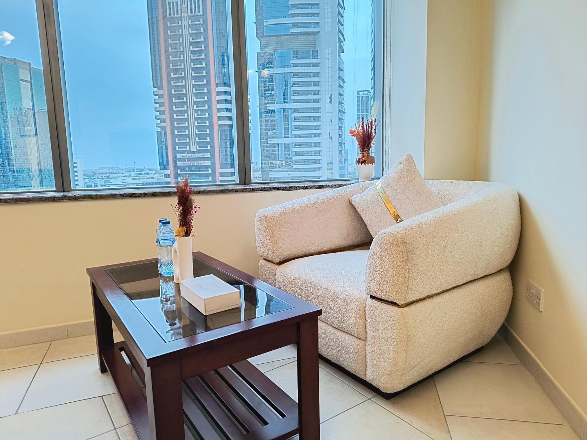 Trinity Holiday Homes - Sheikh Zayed Road Near To Financial Center Metro Station Dubai Luaran gambar