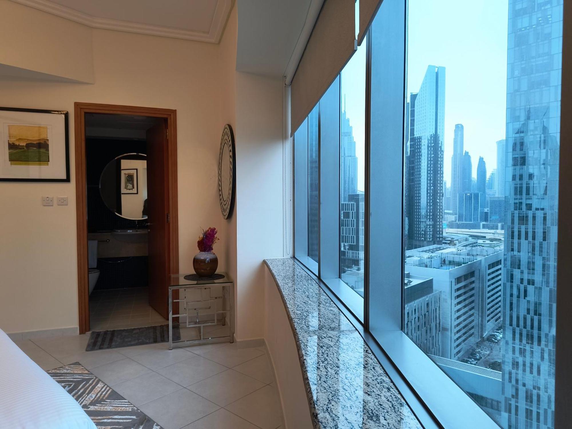 Trinity Holiday Homes - Sheikh Zayed Road Near To Financial Center Metro Station Dubai Luaran gambar